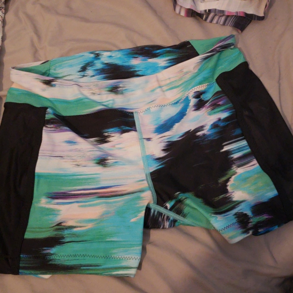 Running shorts